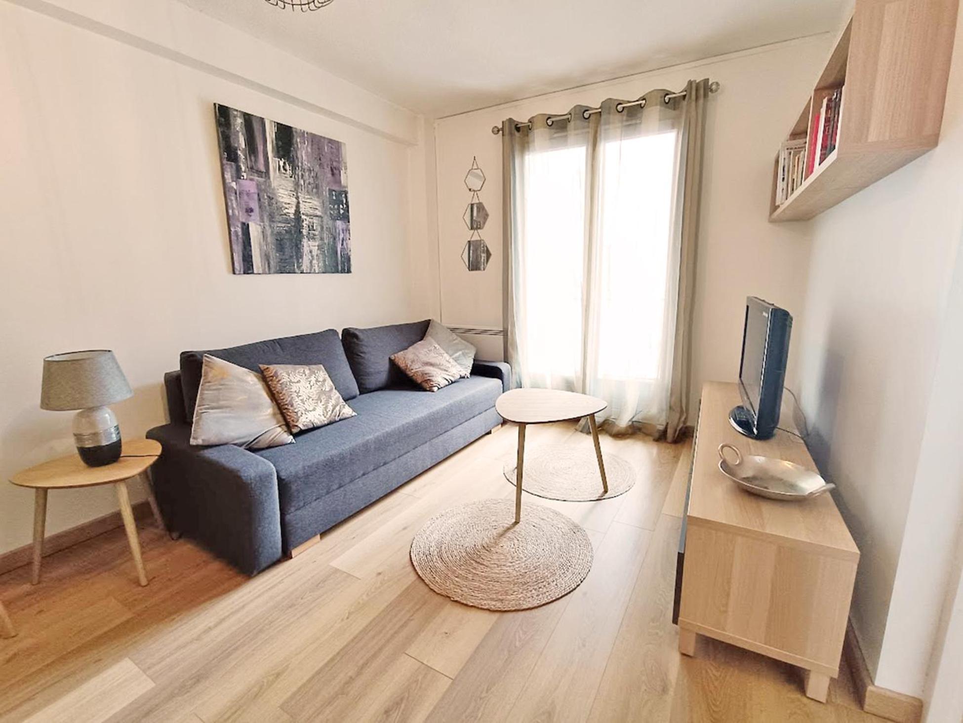 Chez Dominique, T2, Centre Ville, Vue Montagne, Wifi, 4 Personnes Bagneres-de-Luchon Ngoại thất bức ảnh